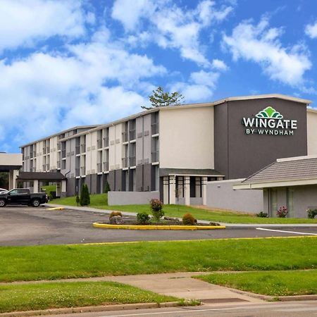 Wingate By Wyndham Bloomington Hotell Exteriör bild