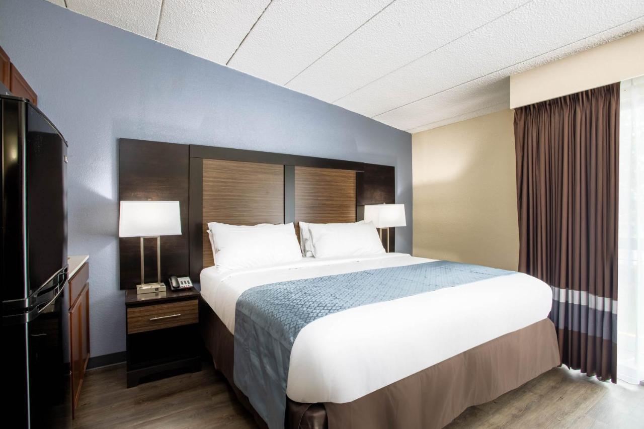 Wingate By Wyndham Bloomington Hotell Exteriör bild