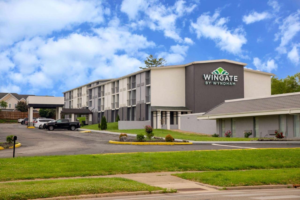 Wingate By Wyndham Bloomington Hotell Exteriör bild